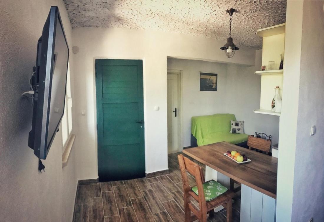 Secluded Holiday House Povlja, Brac - 14500 Rum bild